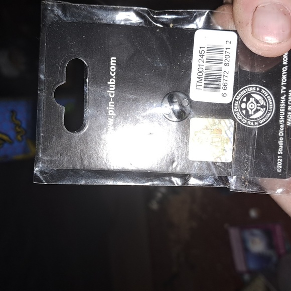 YU-GI-OH SPECIAL EDITION PIN - Picture 3 of 3